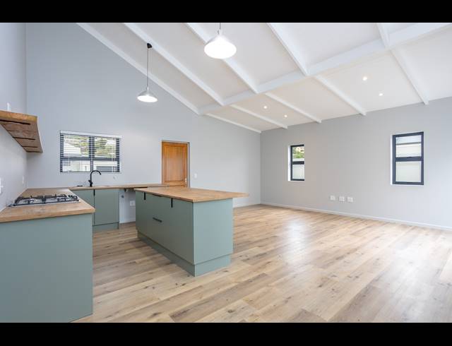 3 BEDROOM TOWNHOUSE RENTED IN CAPRI